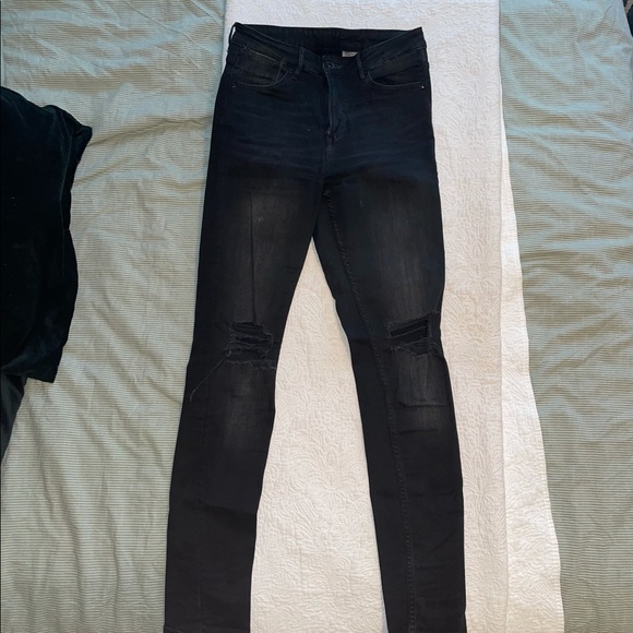Black hm high rise distressed skinny jeans - Picture 2 of 3
